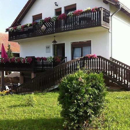 Guesthouse Magdalena Rakovica Εξωτερικό φωτογραφία