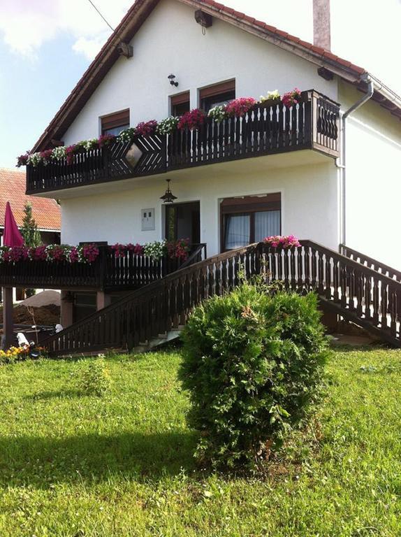 Guesthouse Magdalena Rakovica Εξωτερικό φωτογραφία